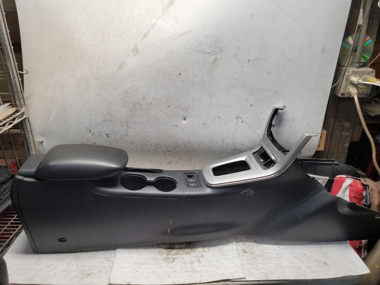 Front Console for Nissan vehicles