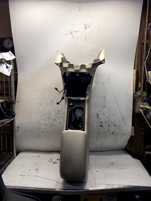 Front Console for Chrysler vehicles