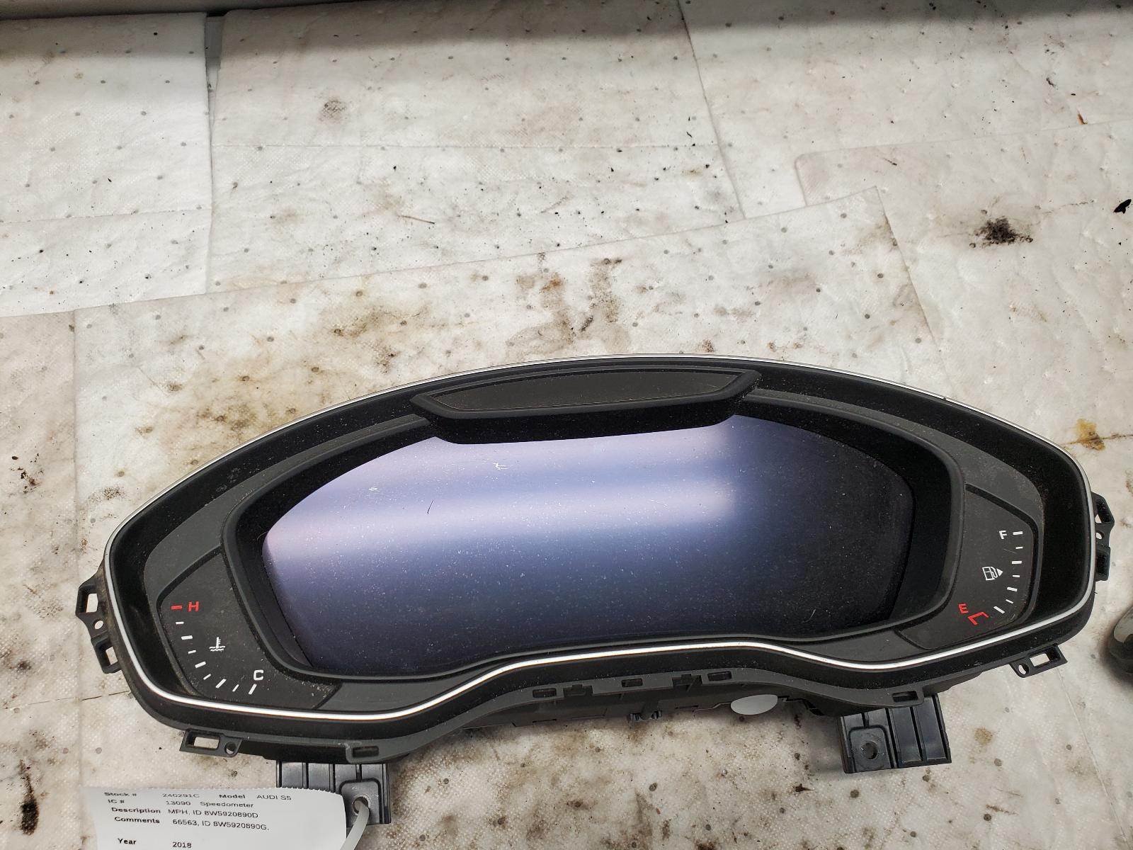 Speedometer Cluster for Audi vehicles