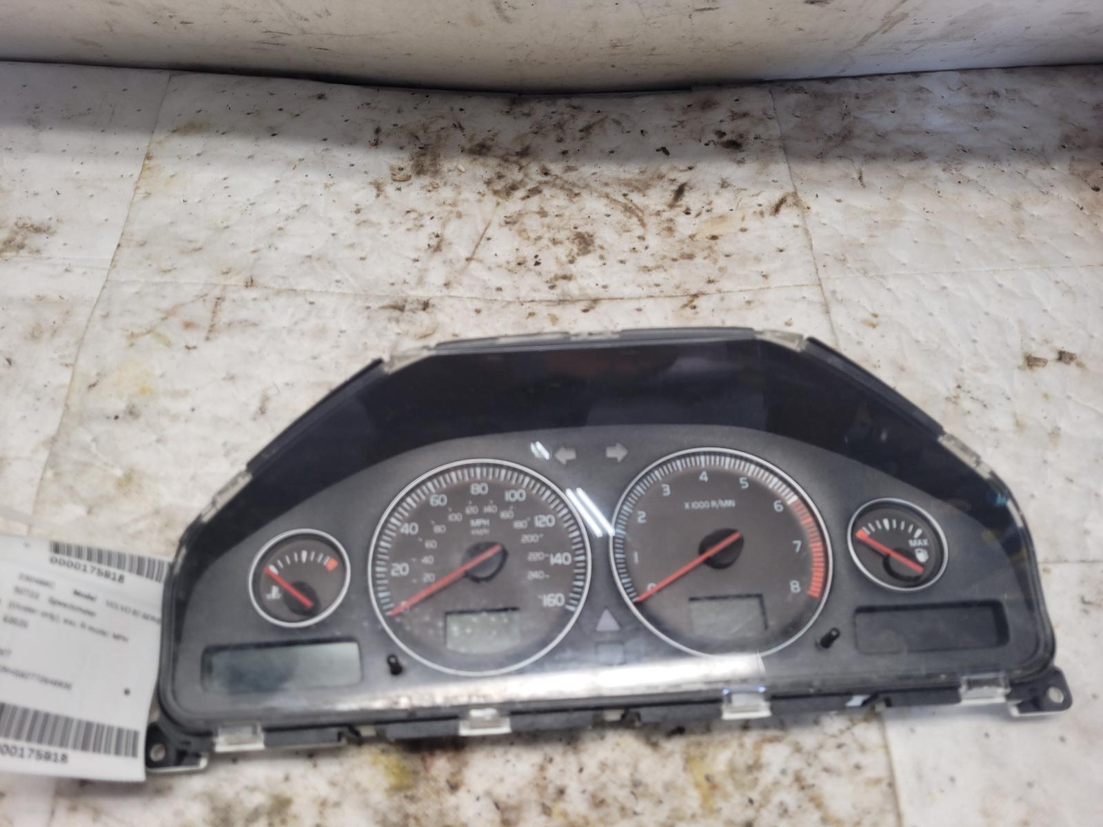 Speedometer Cluster for Volvo vehicles