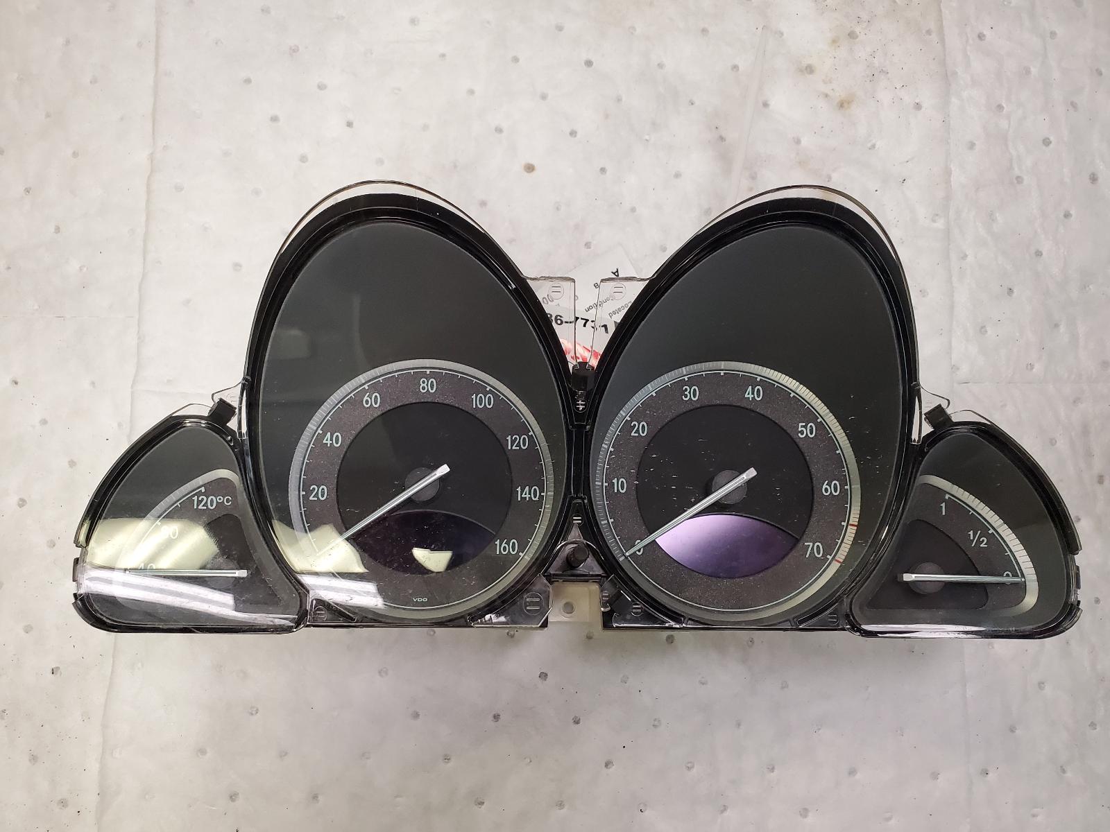 Speedometer Cluster for Mercedes-Benz vehicles