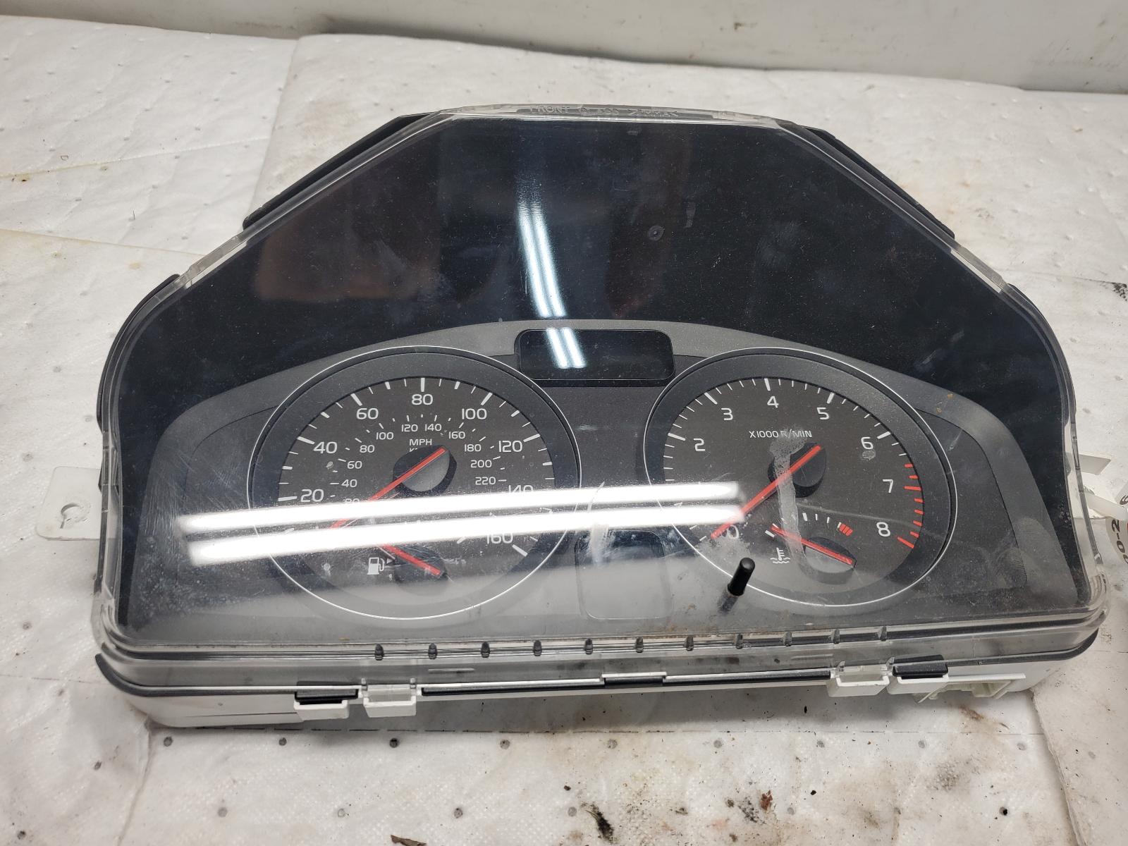 Speedometer Cluster for Volvo vehicles