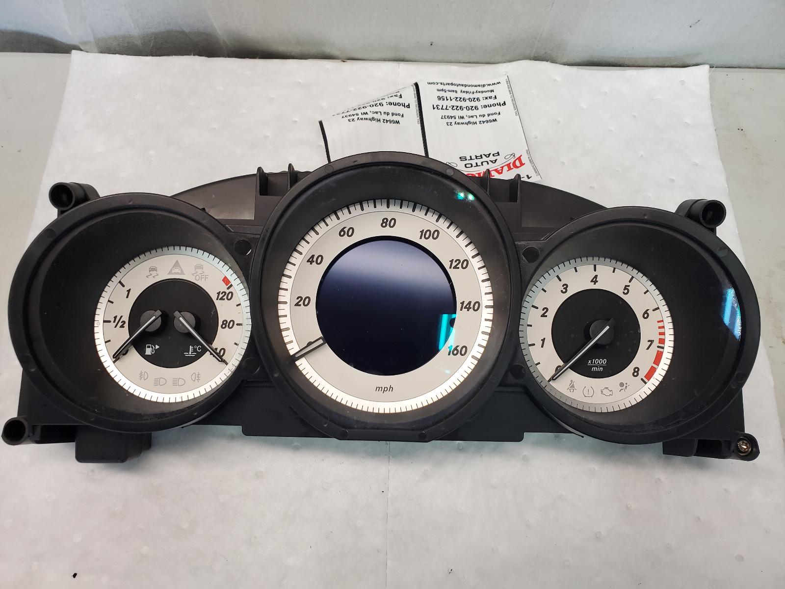 Speedometer Cluster for Mercedes-Benz vehicles
