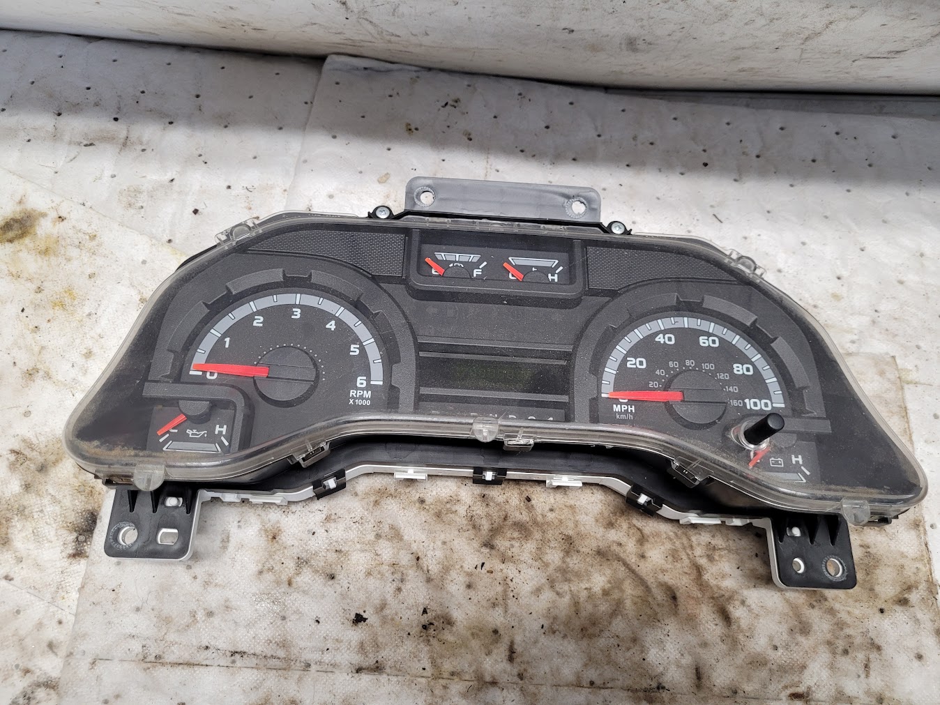 Speedometer Cluster for Ford vehicles