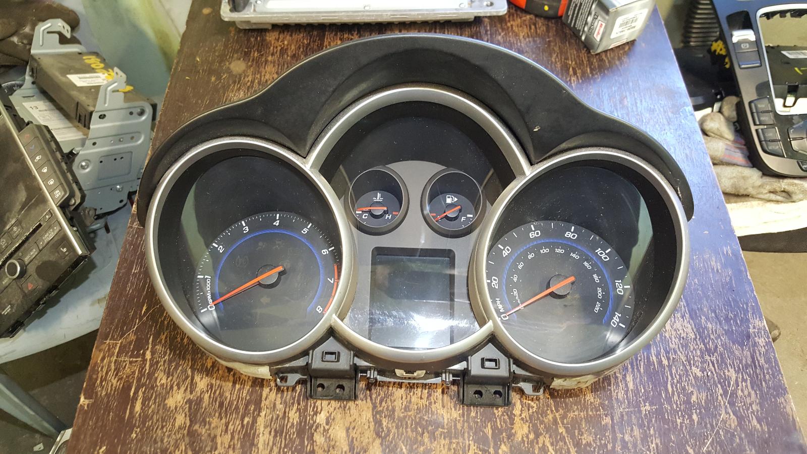 Speedometer Cluster for Chevrolet vehicles