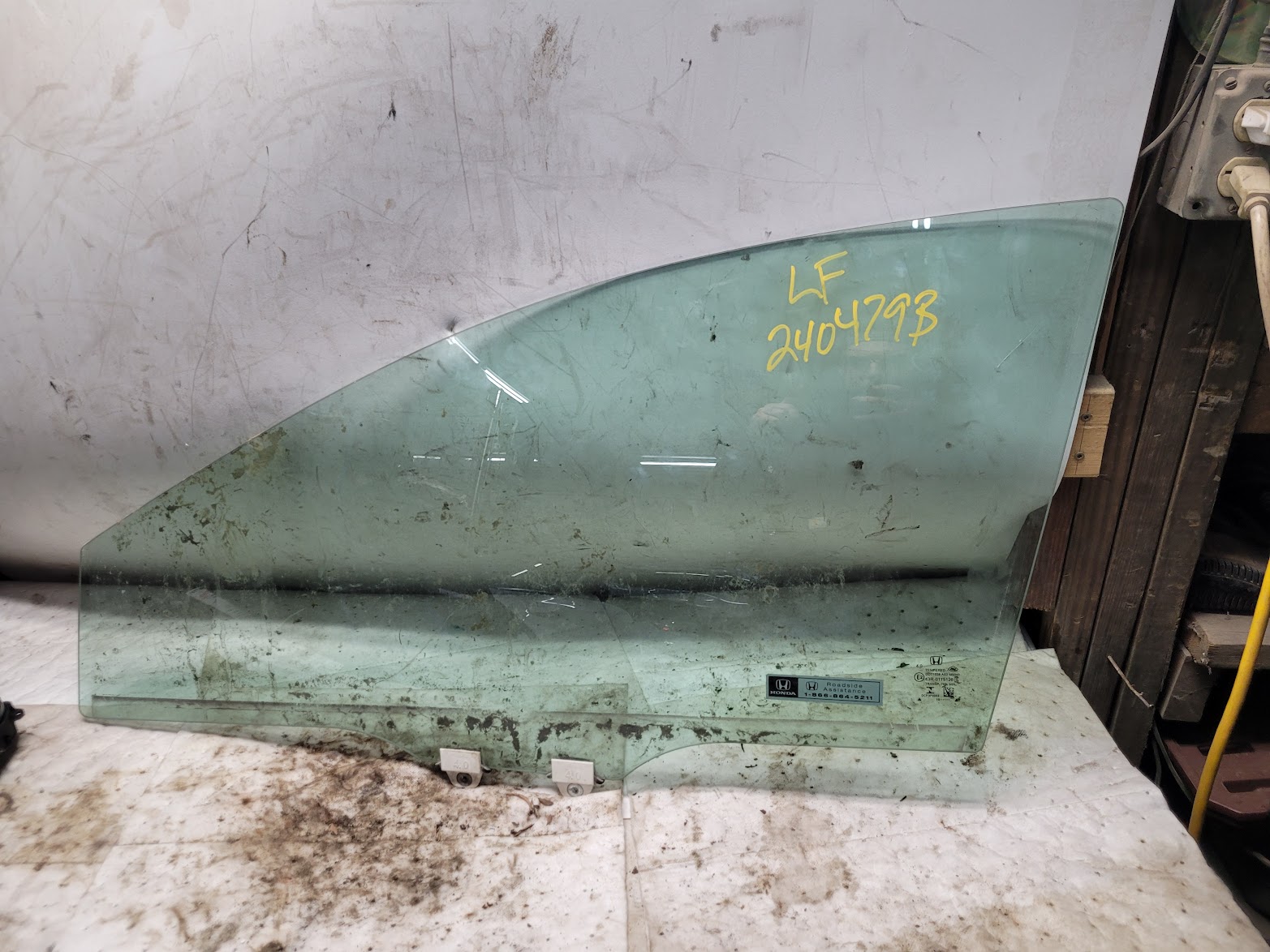 Front Door Glass for Honda vehicles