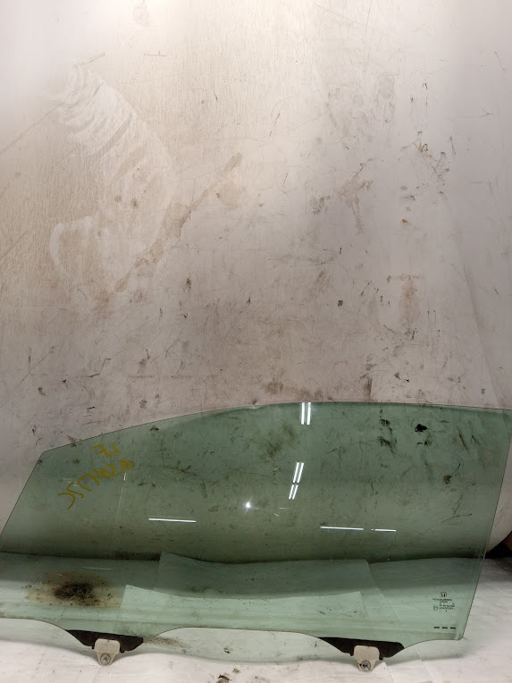 Front Door Glass for Honda vehicles