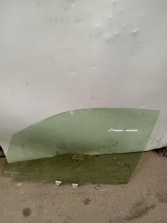 Rear Door Glass for Mercedes-Benz vehicles