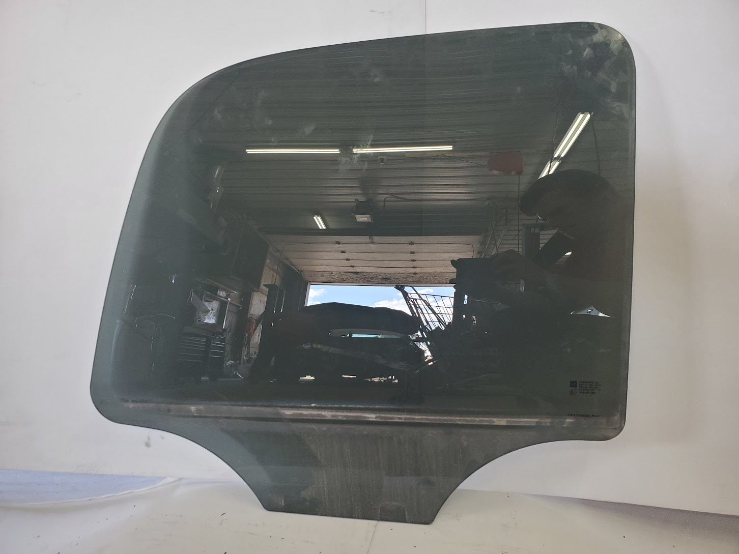 Rear Door Glass for GMC and Chevrolet vehicles