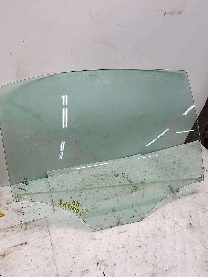 Rear Door Glass for Volkswagen vehicles