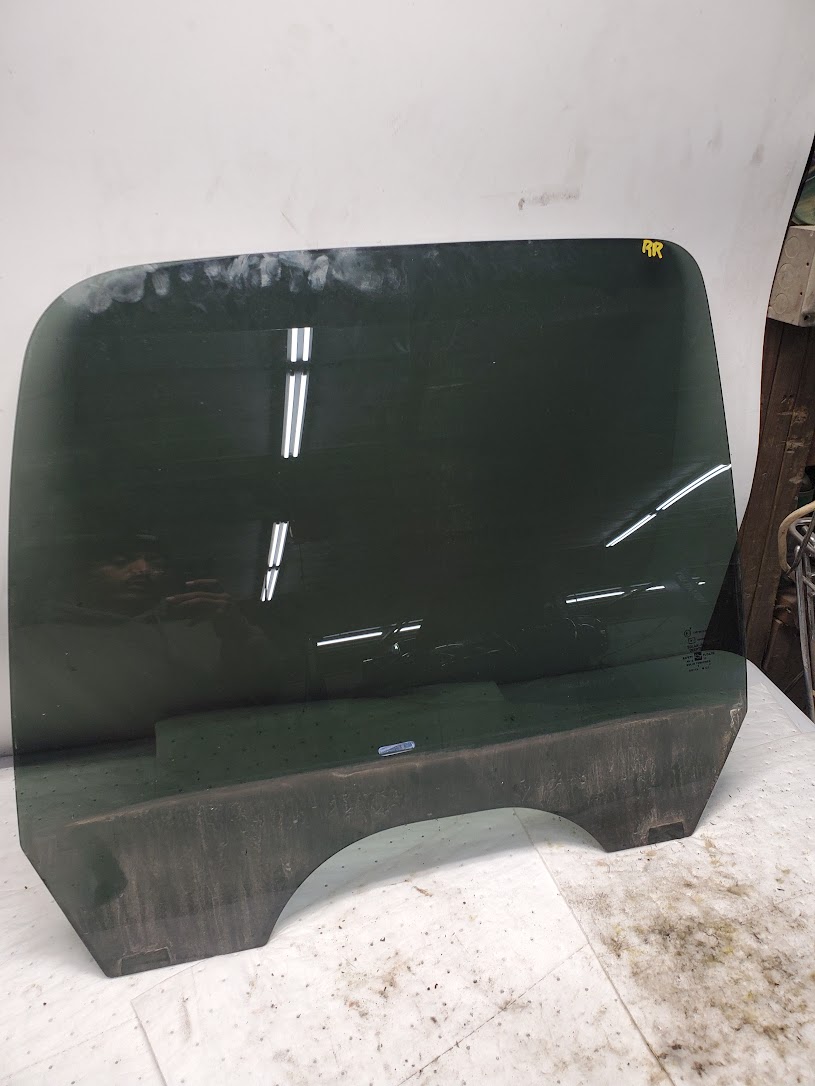 Rear Door Glass for Chevrolet, GMC and Cadillac vehicles