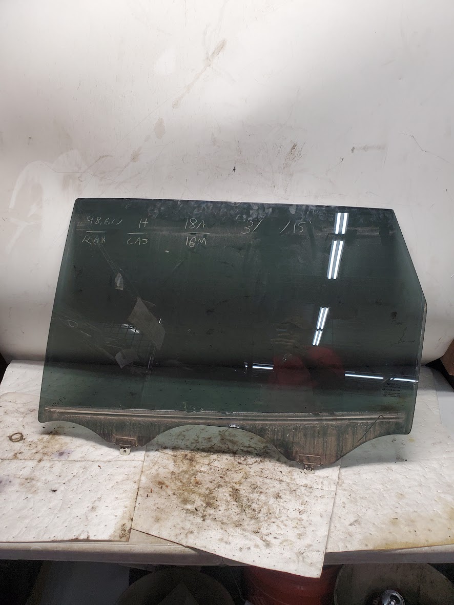 Rear Door Glass for Nissan vehicles