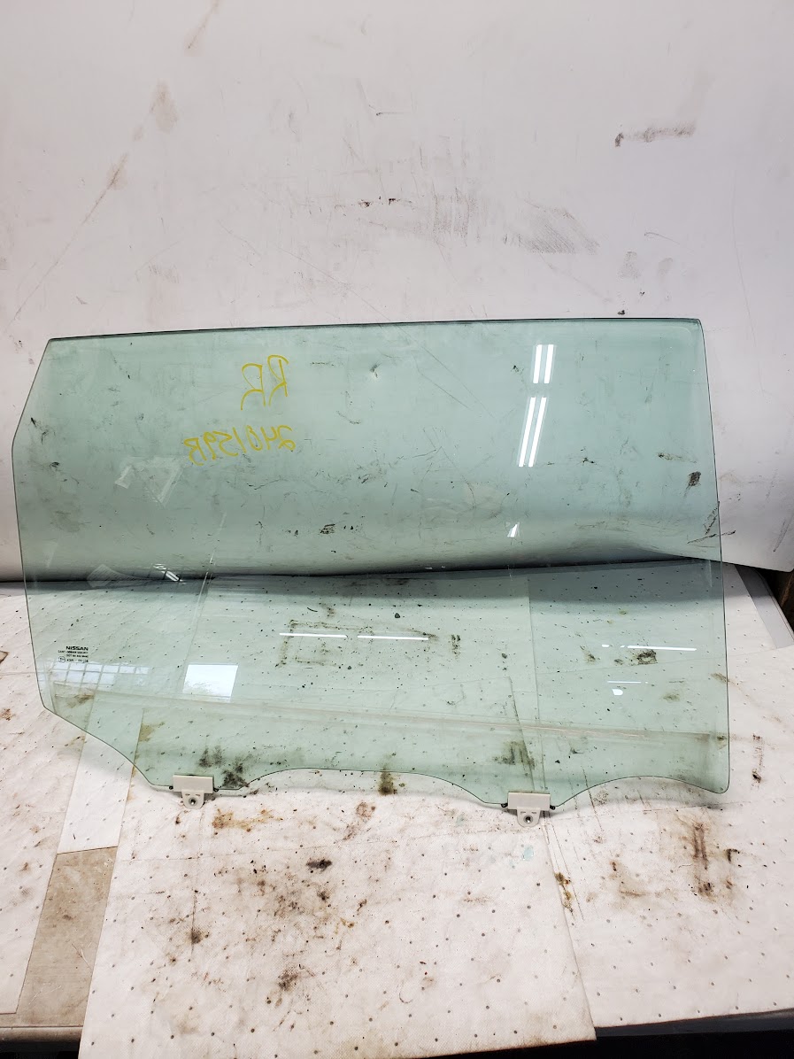 Rear Door Glass for Nissan vehicles