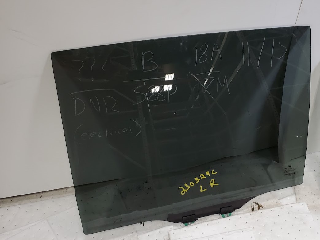 Rear Door Glass for Honda vehicles