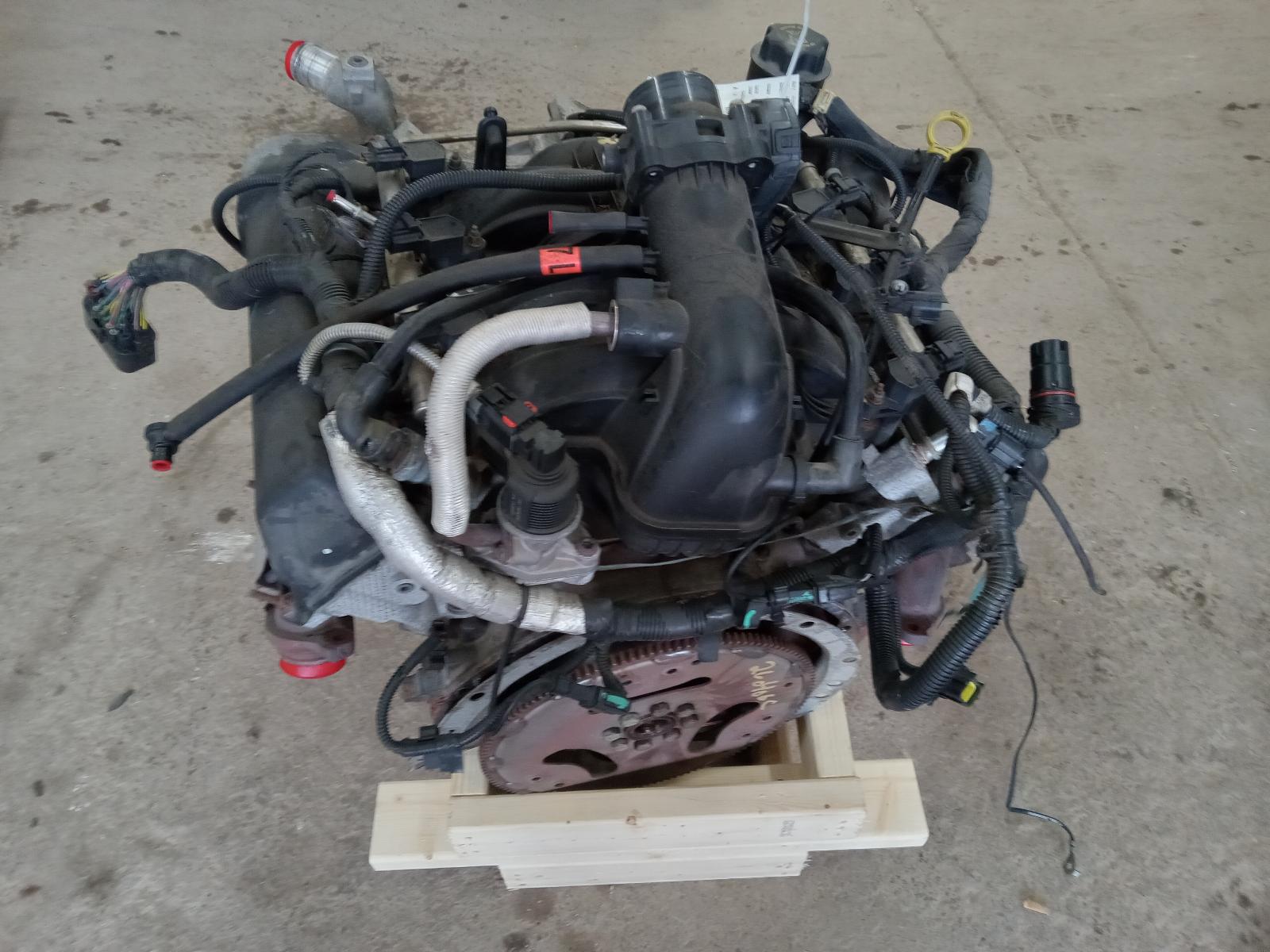 Engine Assembly for Mitsubishi, Dodge and Jeep vehicles