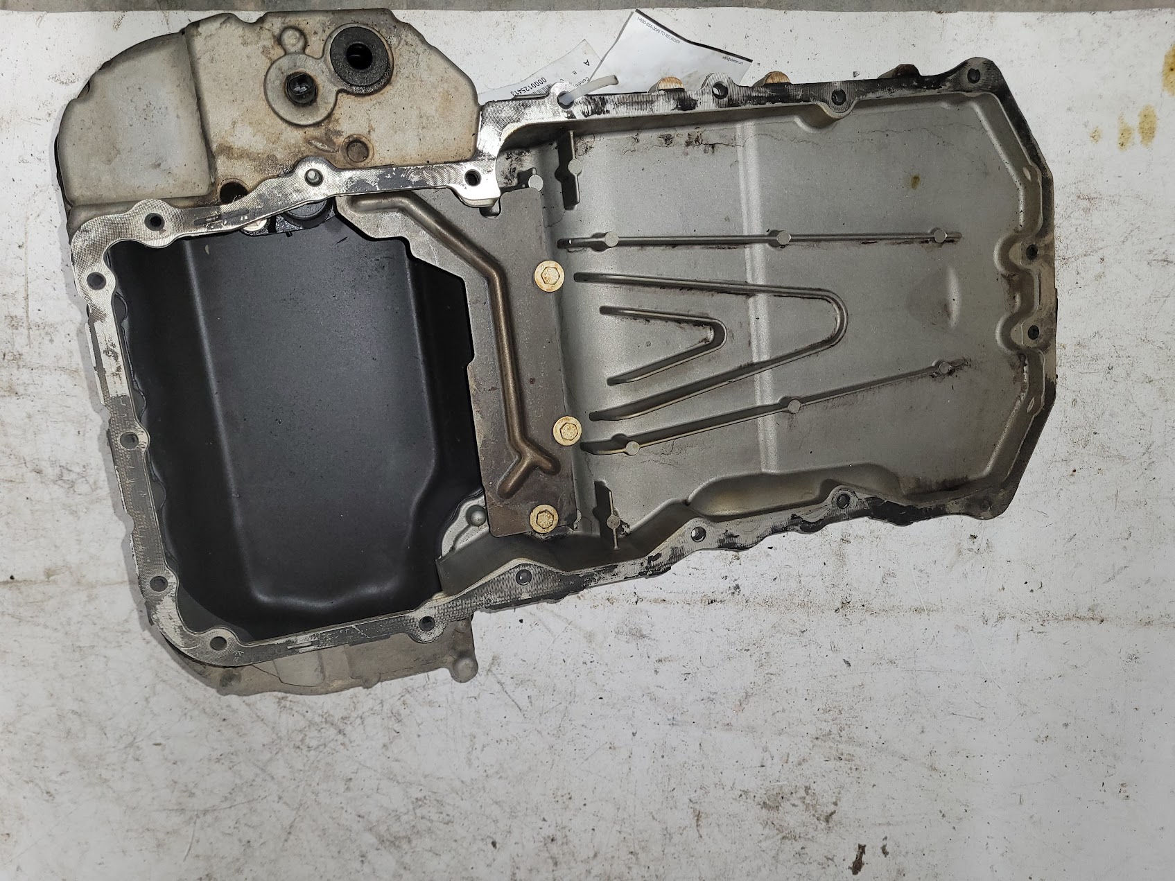 Oil Pan for Mercedes-Benz vehicles