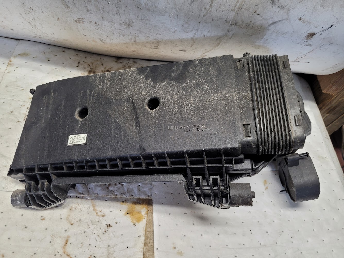 Air Cleaner Box for Mercedes-Benz vehicles