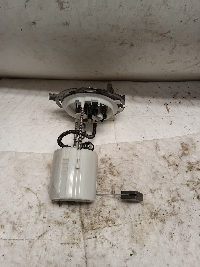 Fuel Pump for Nissan vehicles