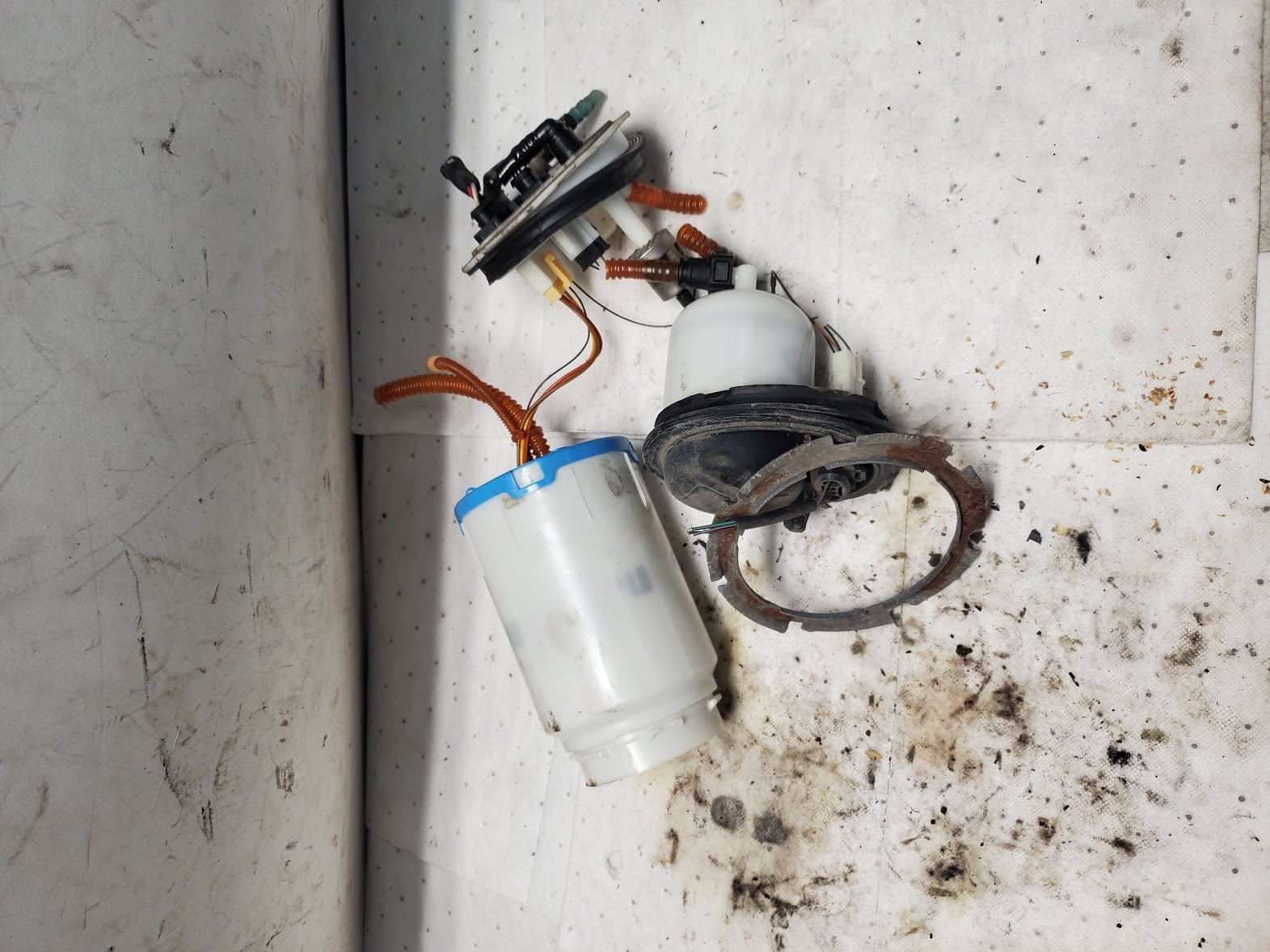 Fuel Pump for Volkswagen vehicles