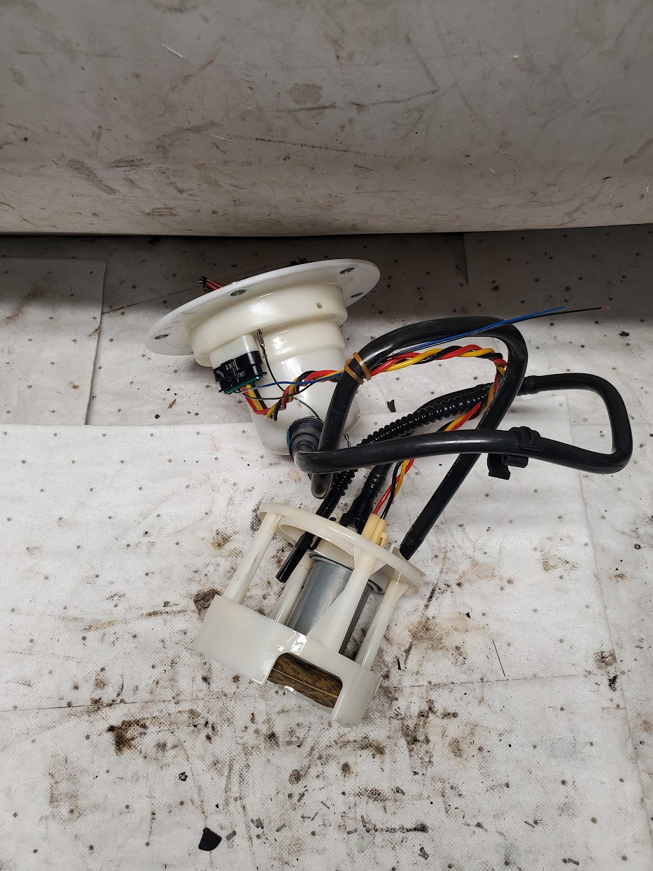 Fuel Pump for Mercedes-Benz vehicles