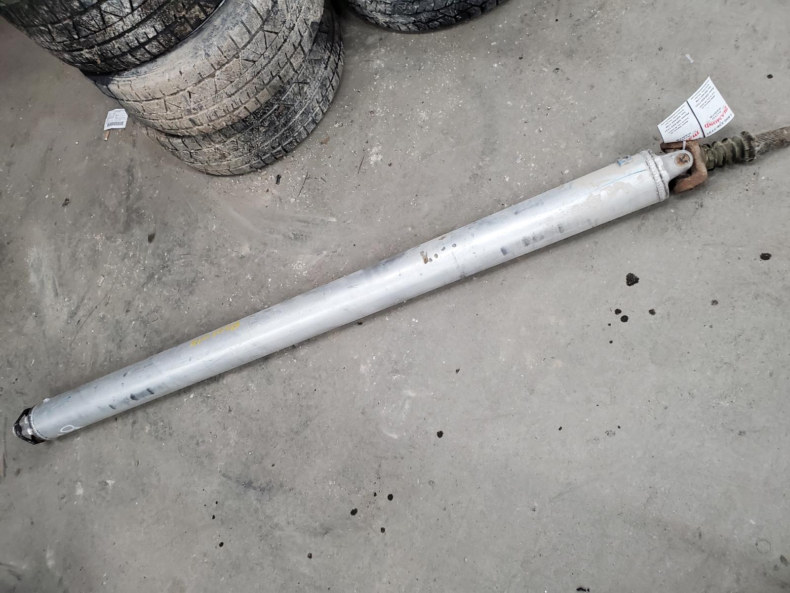 Rear Drive Shaft for Chevrolet and GMC vehicles