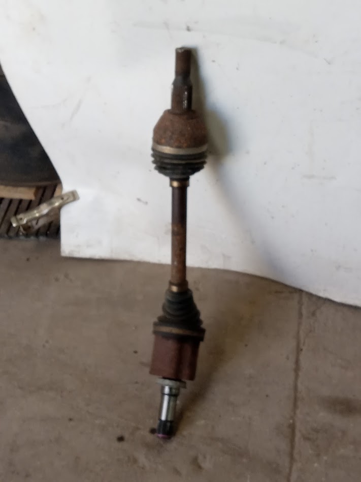Axle Shaft for Chevrolet, Saturn, Buick and GMC vehicles