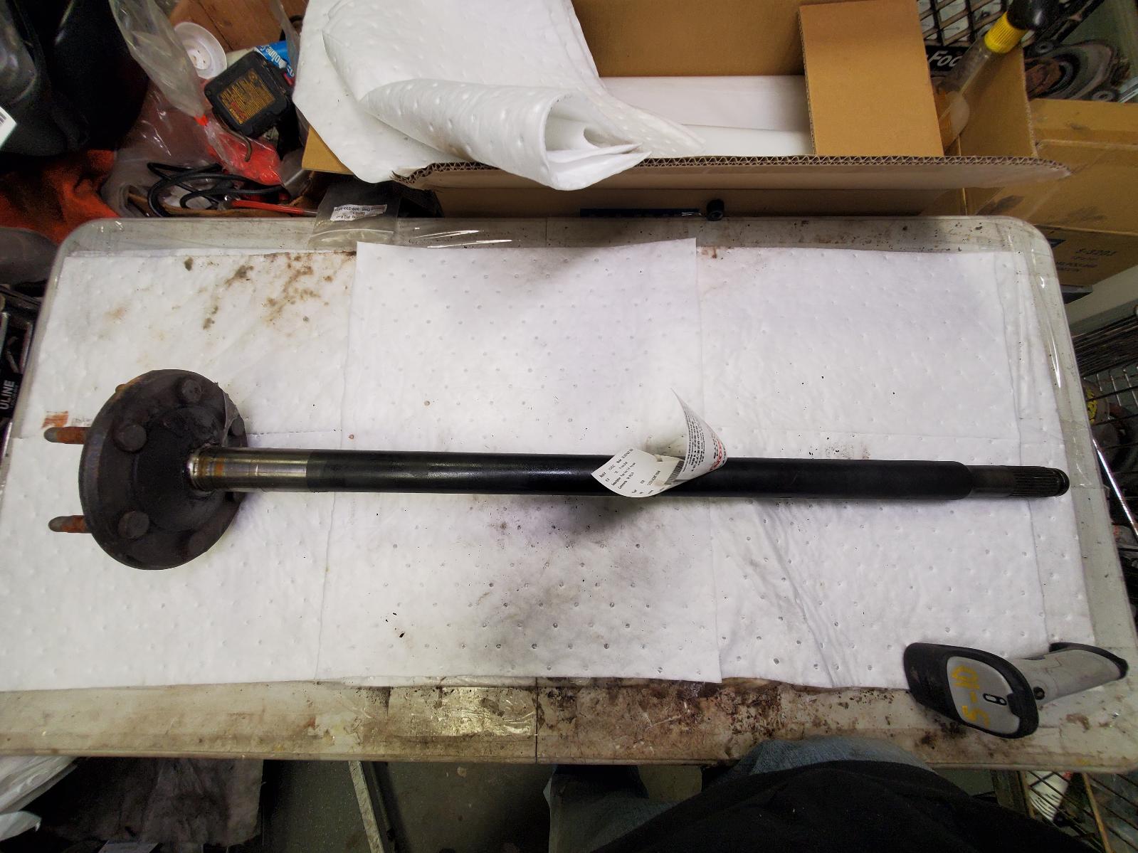 Axle Shaft for Chevrolet, Cadillac and GMC vehicles