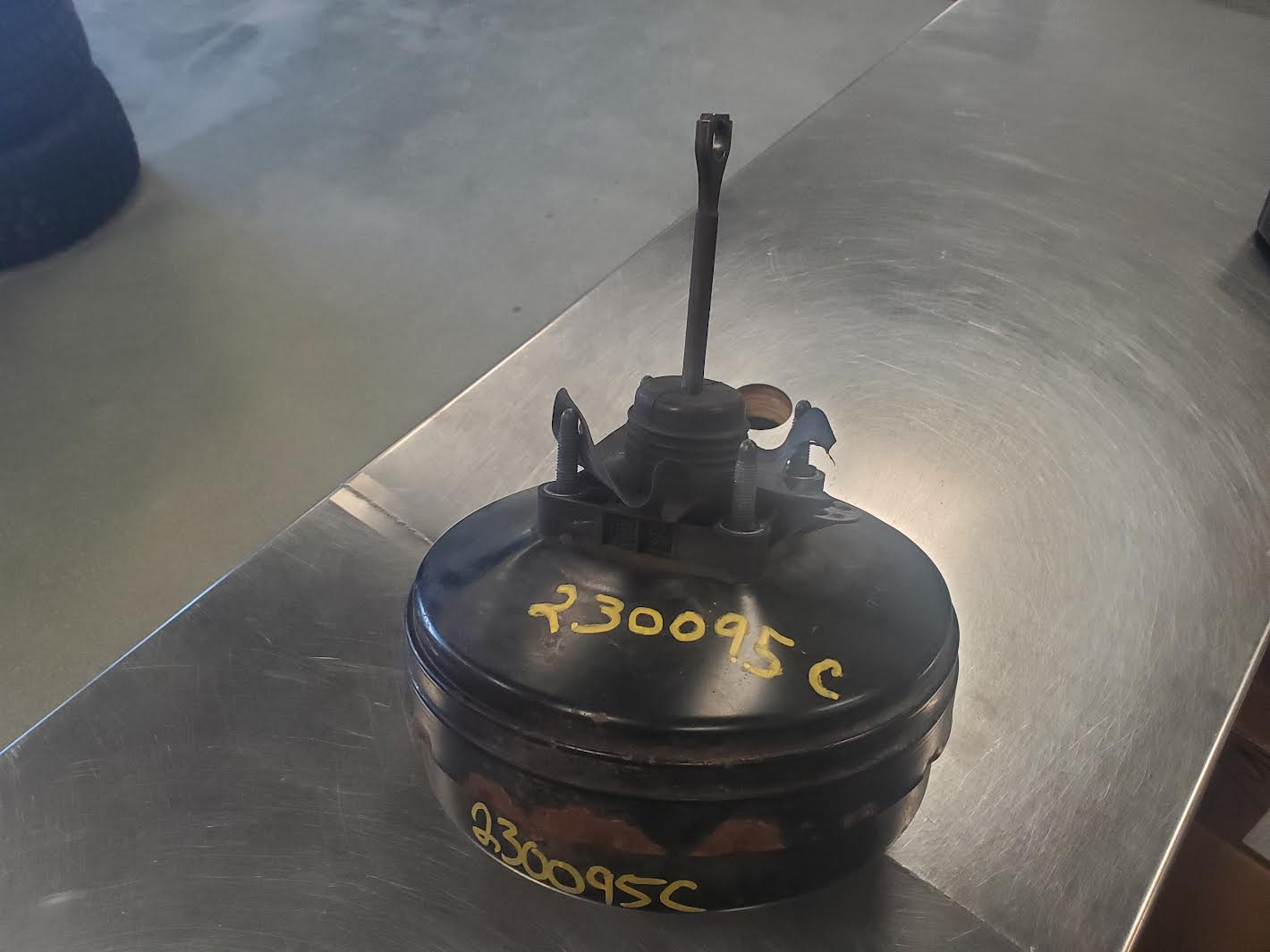 Power Brake Booster for Chevrolet and GMC vehicles