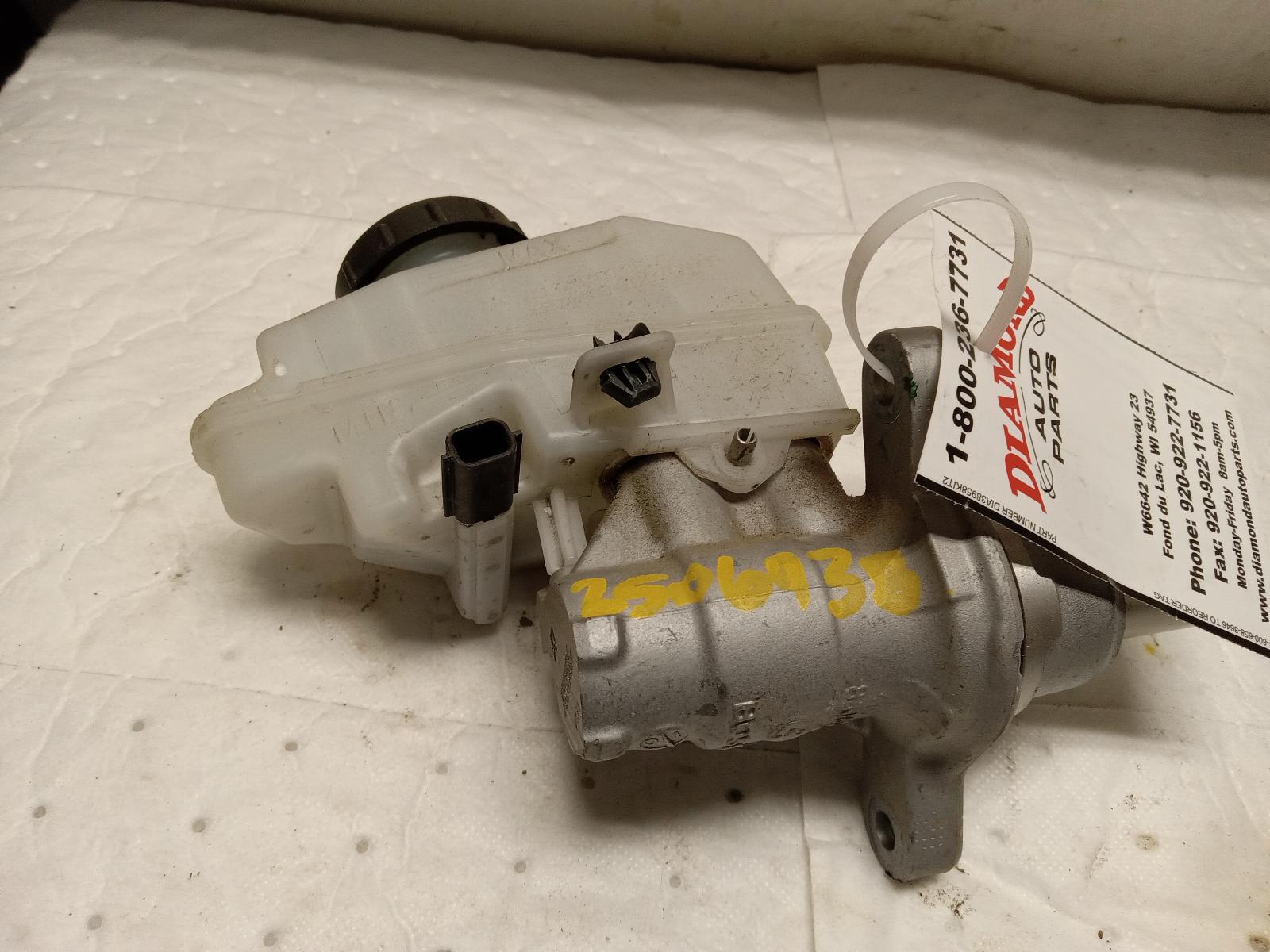 Master Cylinder for Nissan vehicles