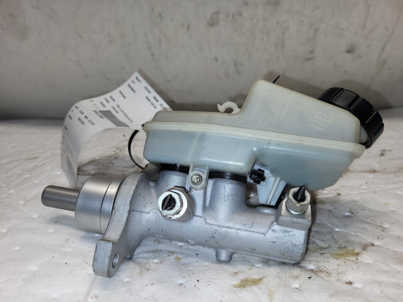 Master Cylinder for Pontiac and Saturn vehicles