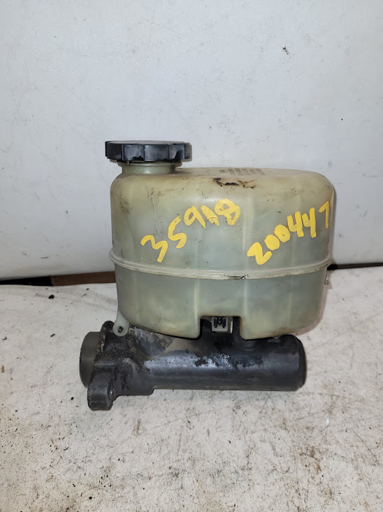 Master Cylinder for Hummer vehicles