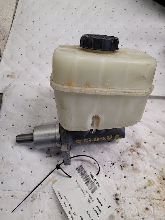 Master Cylinder for Ford vehicles