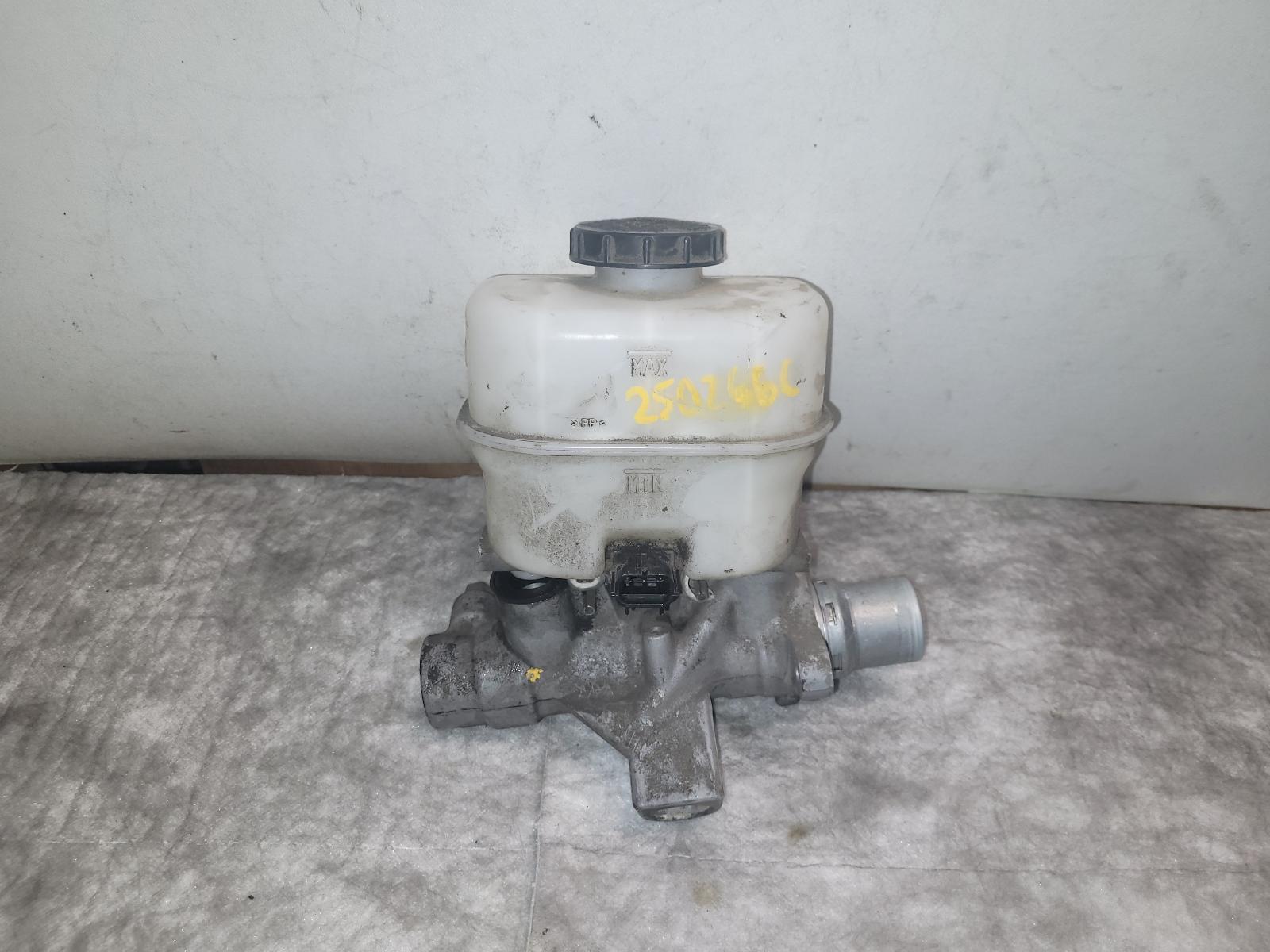 Master Cylinder for Ford and Lincoln vehicles