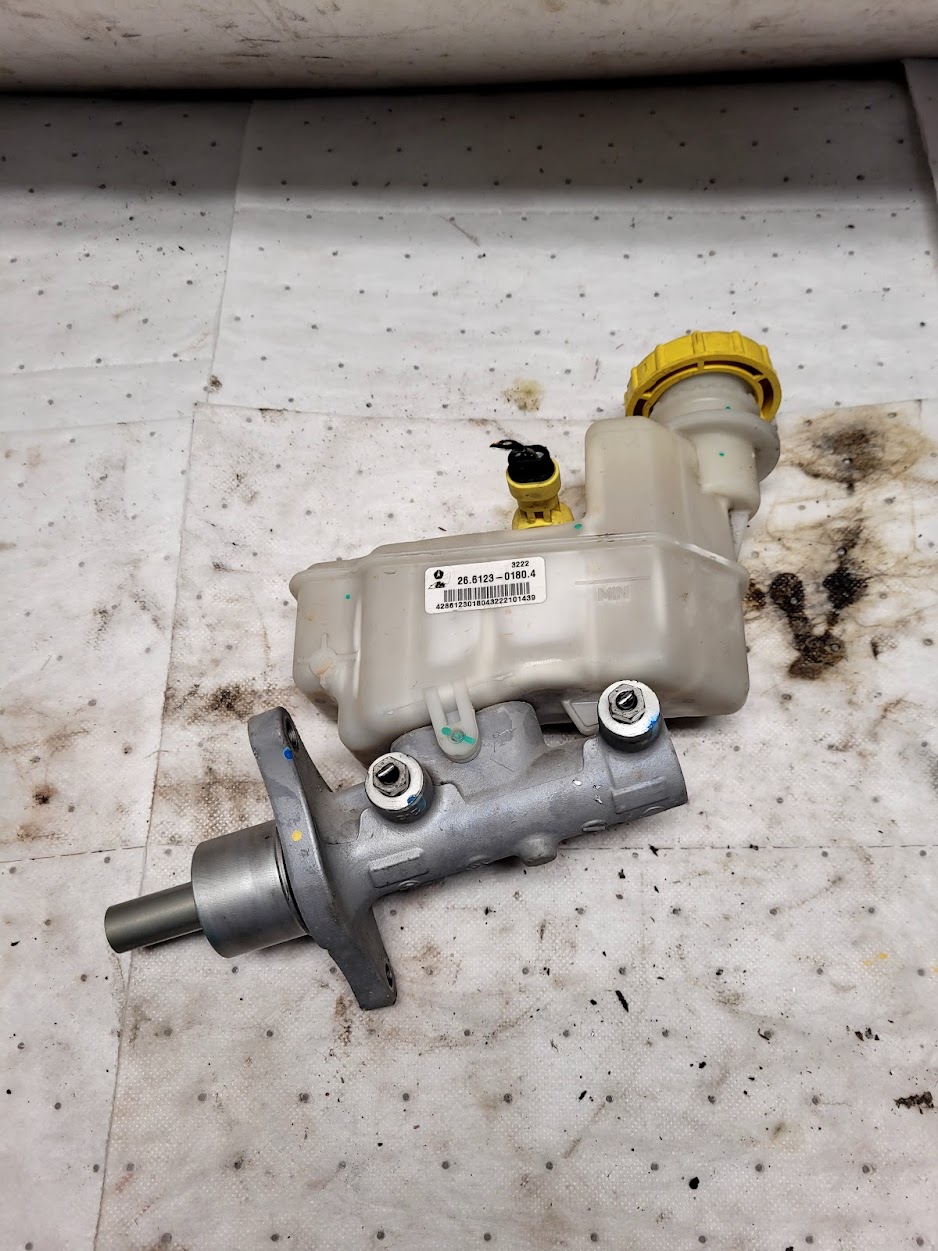 Master Cylinder for Dodge vehicles