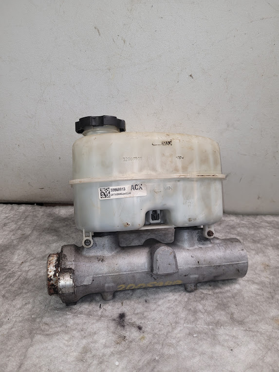 Master Cylinder for GMC and Chevrolet vehicles