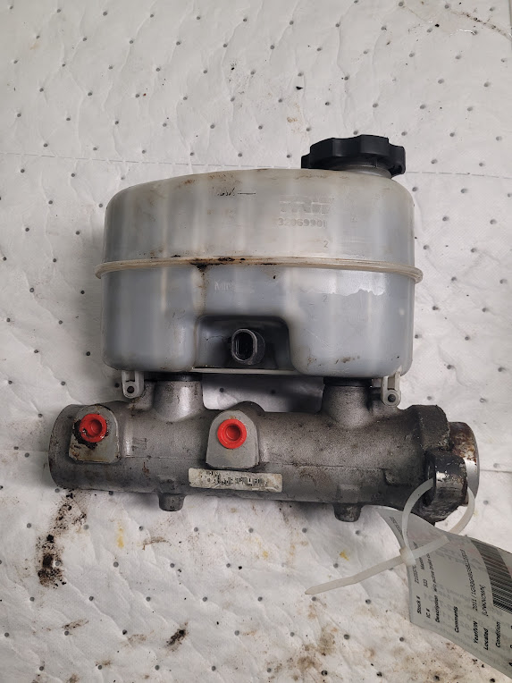 Master Cylinder for GMC and Chevrolet vehicles