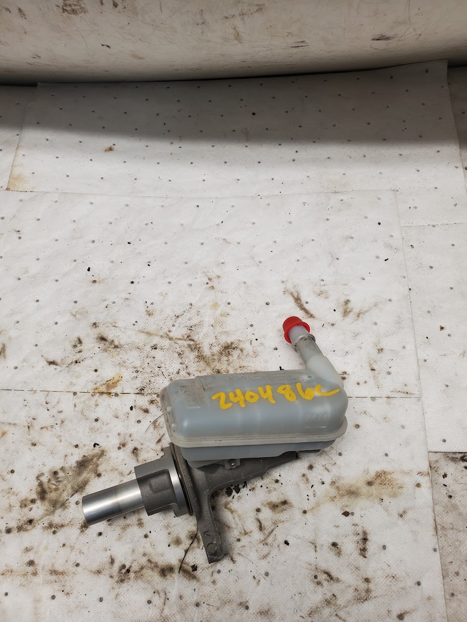 Master Cylinder for Ford vehicles