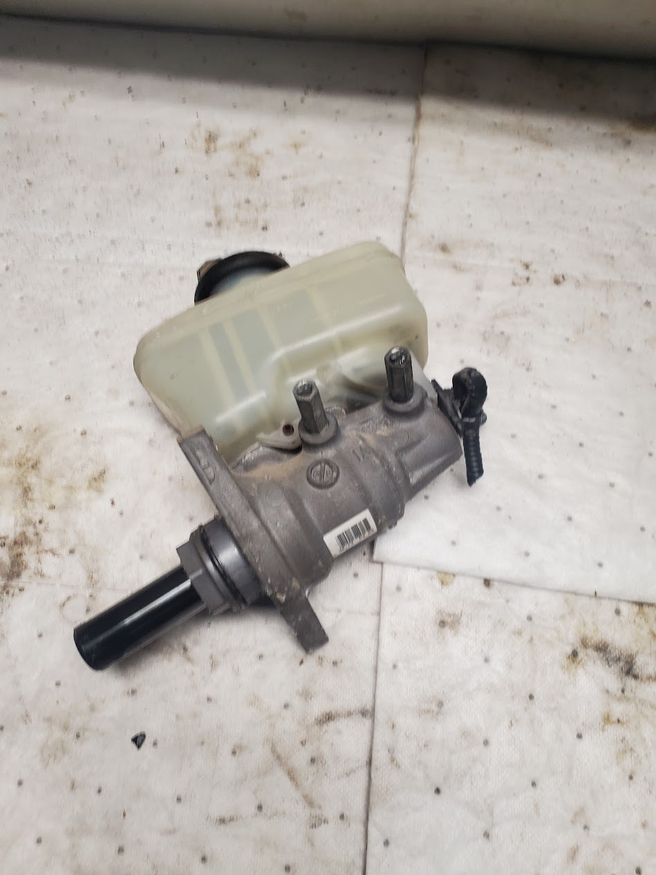 Master Cylinder for Lexus vehicles