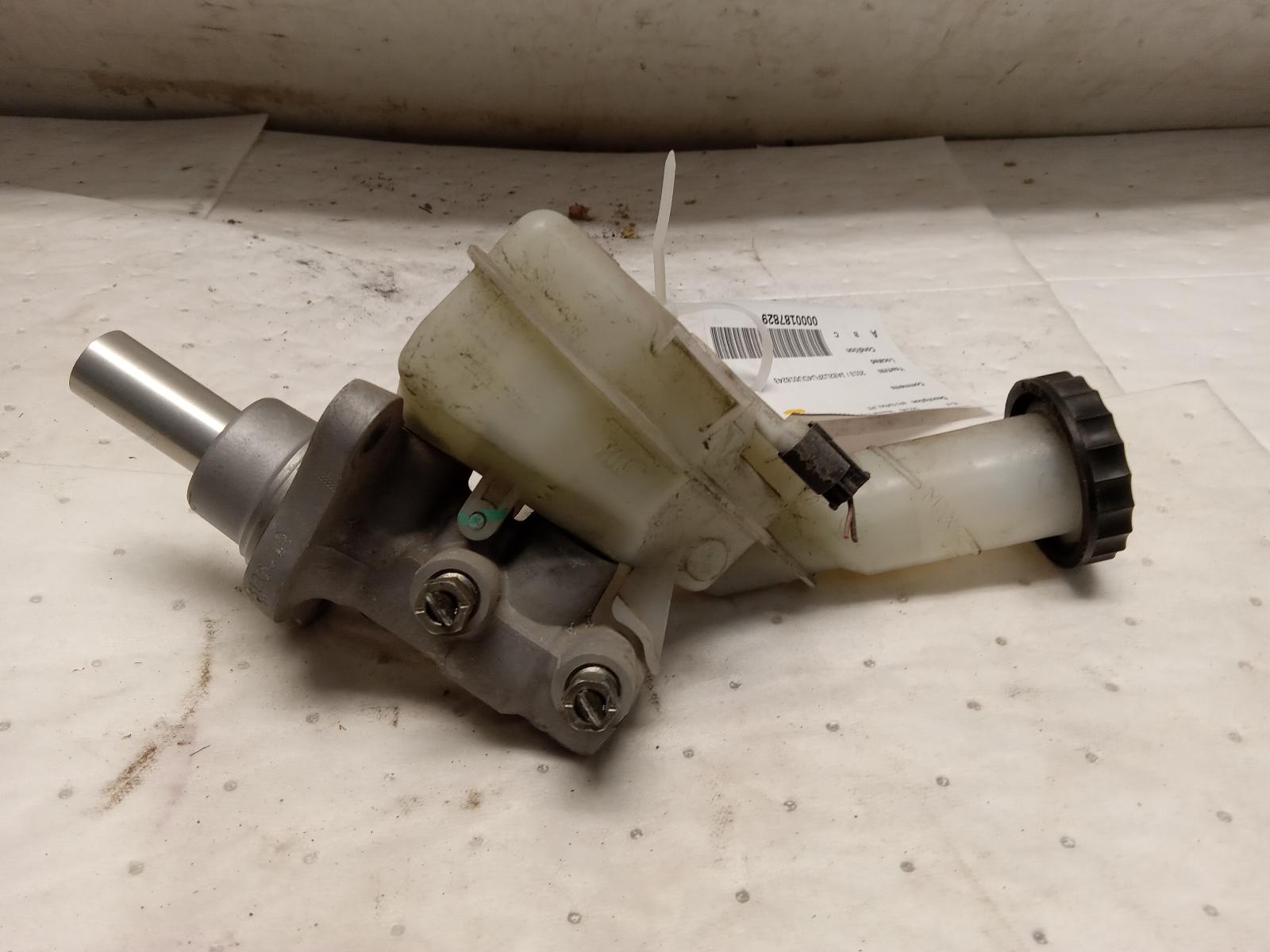 Master Cylinder for Mitsubishi vehicles