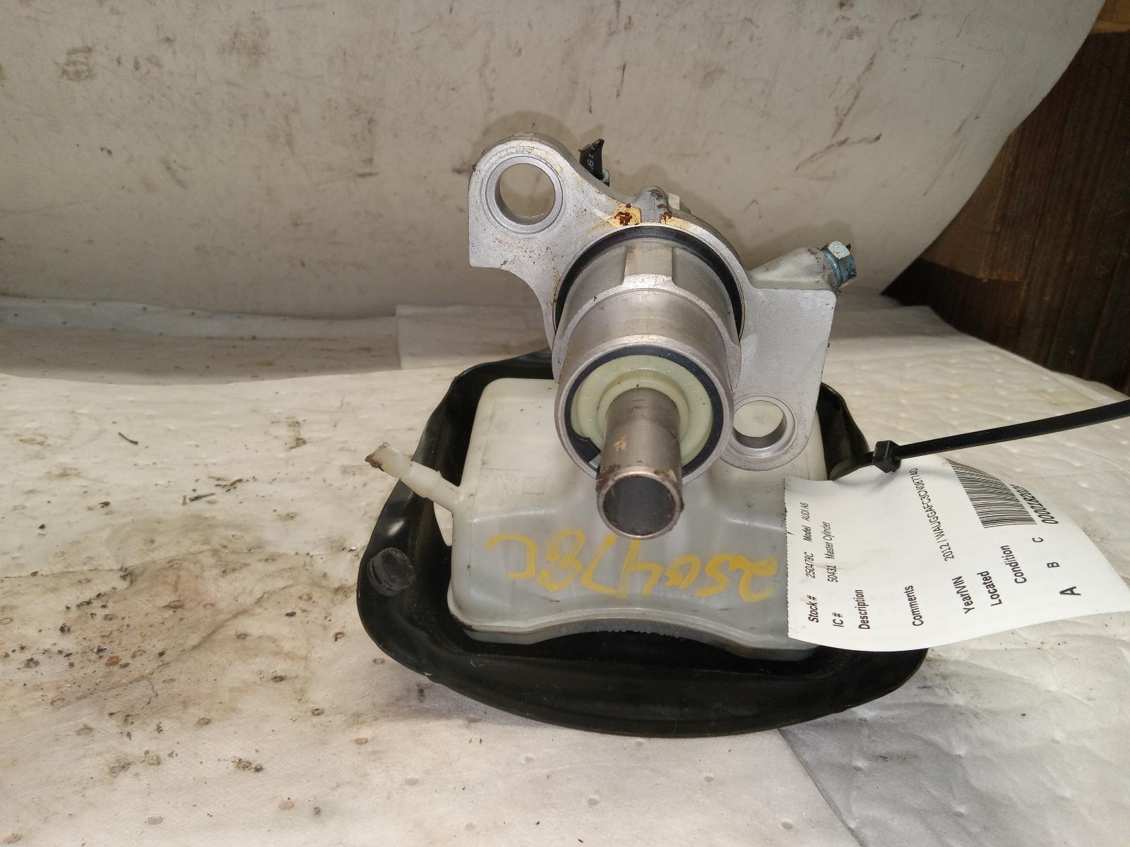 Master Cylinder for Audi vehicles