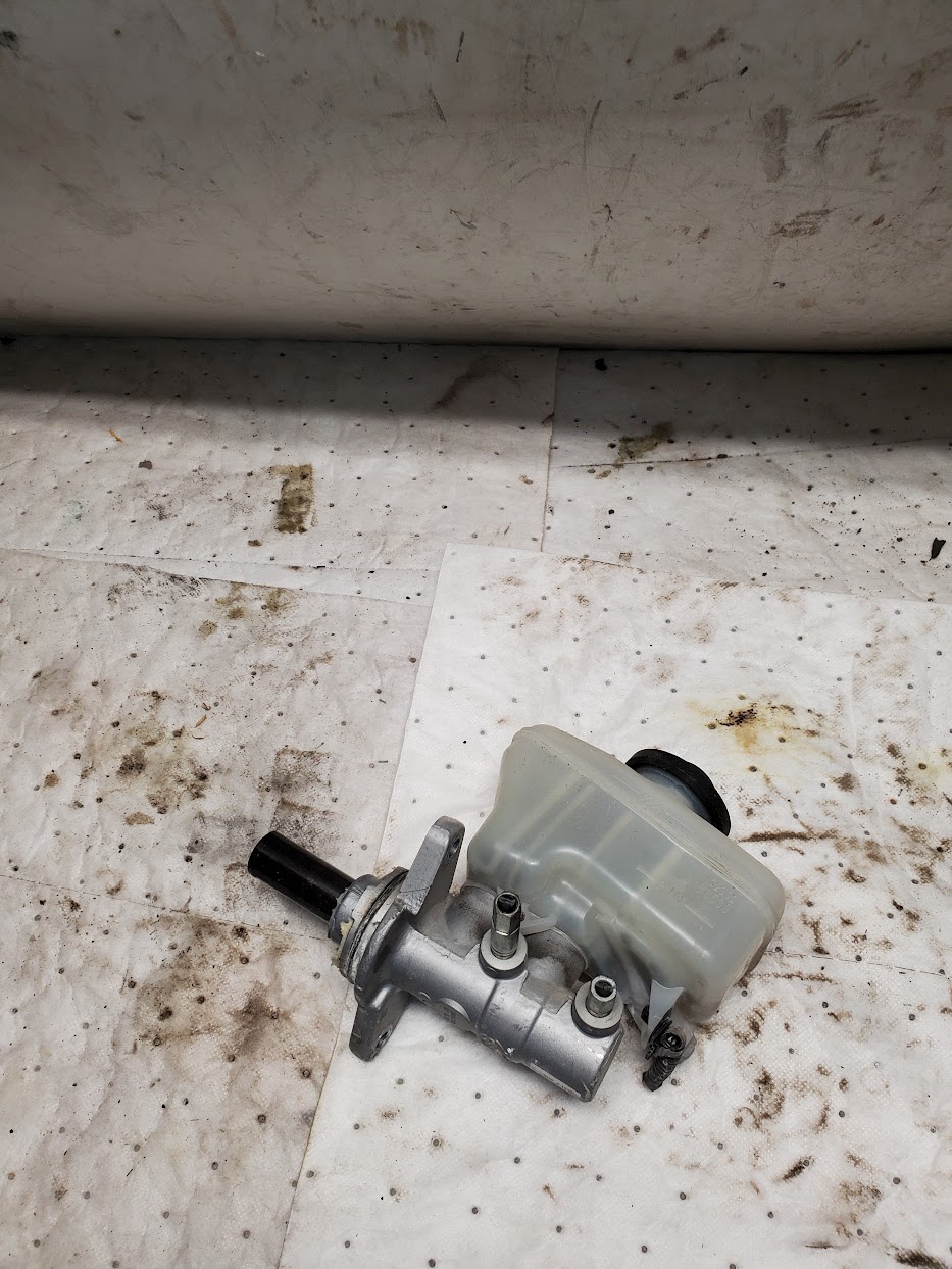 Master Cylinder for Lexus vehicles
