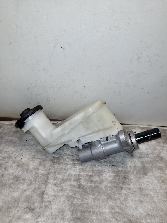 Master Cylinder for Honda and Acura vehicles