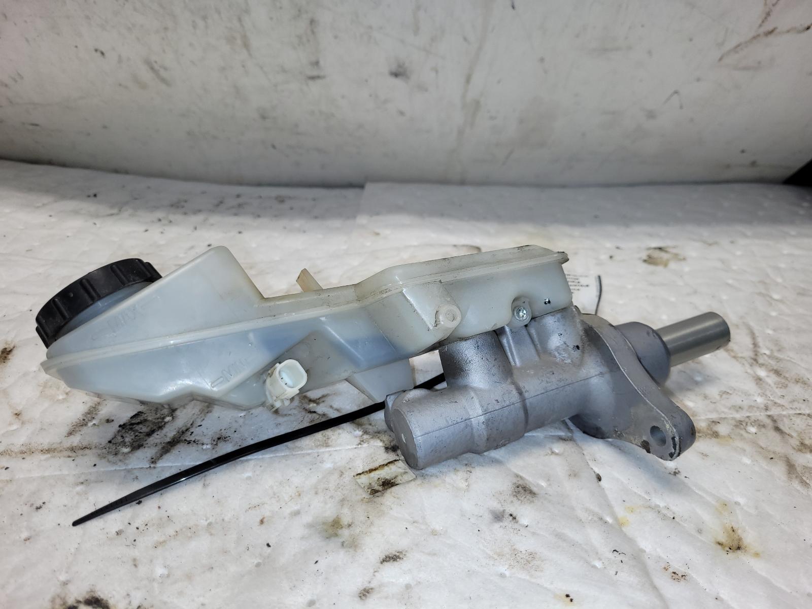 Master Cylinder for Mazda vehicles
