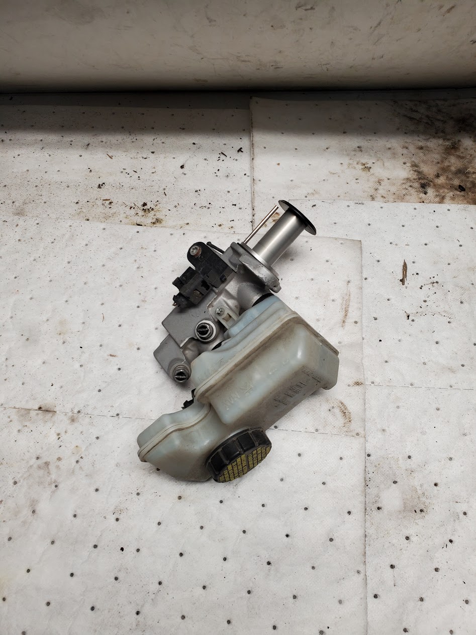 Master Cylinder for Volkswagen and Audi vehicles