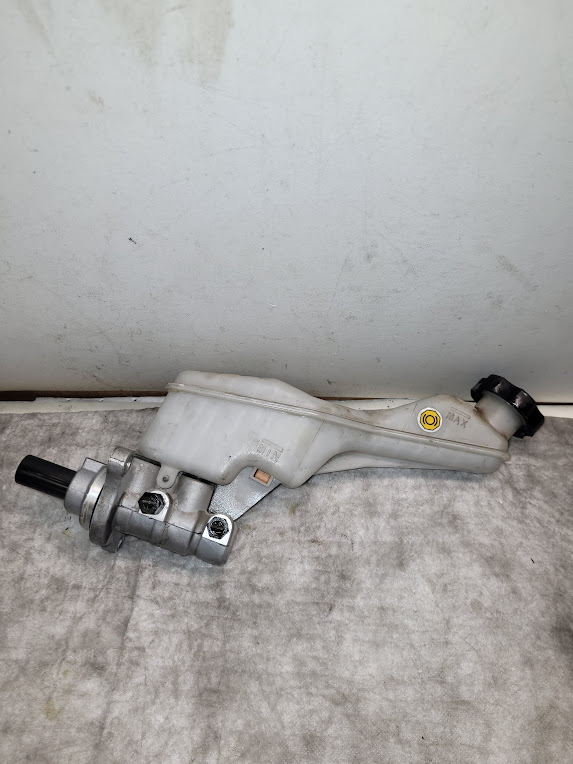 Master Cylinder for Kia vehicles