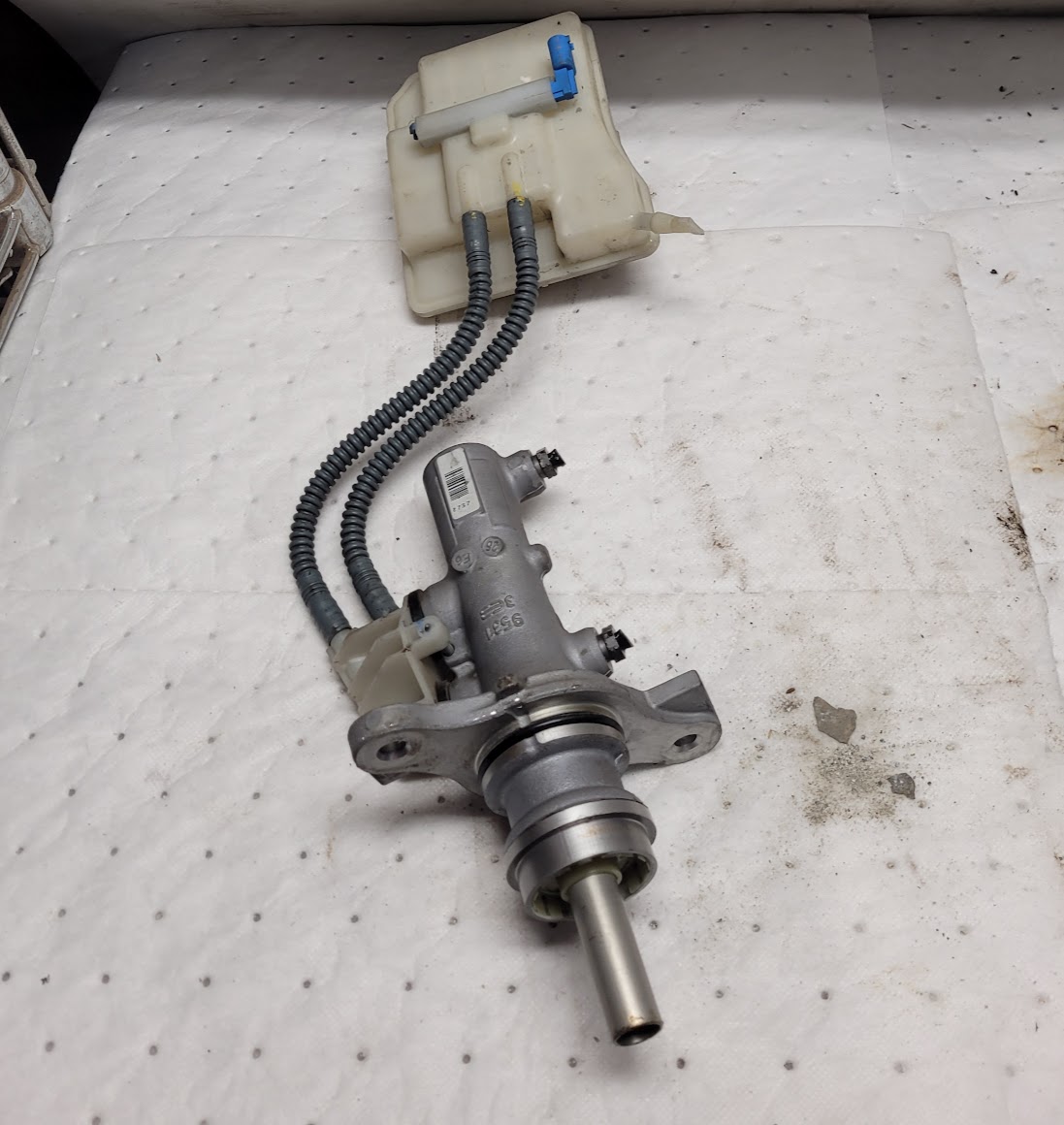 Master Cylinder for Mercedes-Benz vehicles
