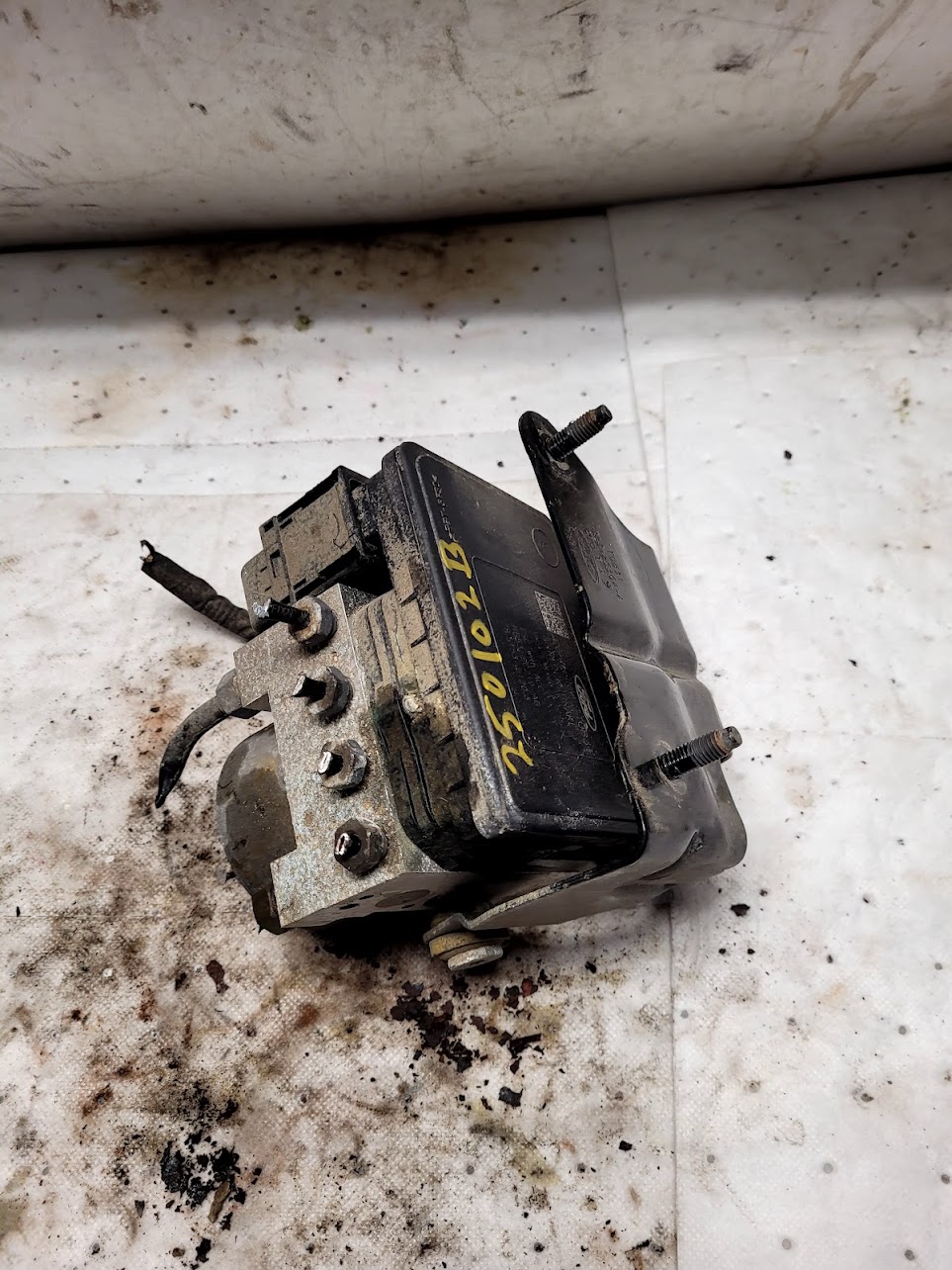 ABS Module for Ford vehicles