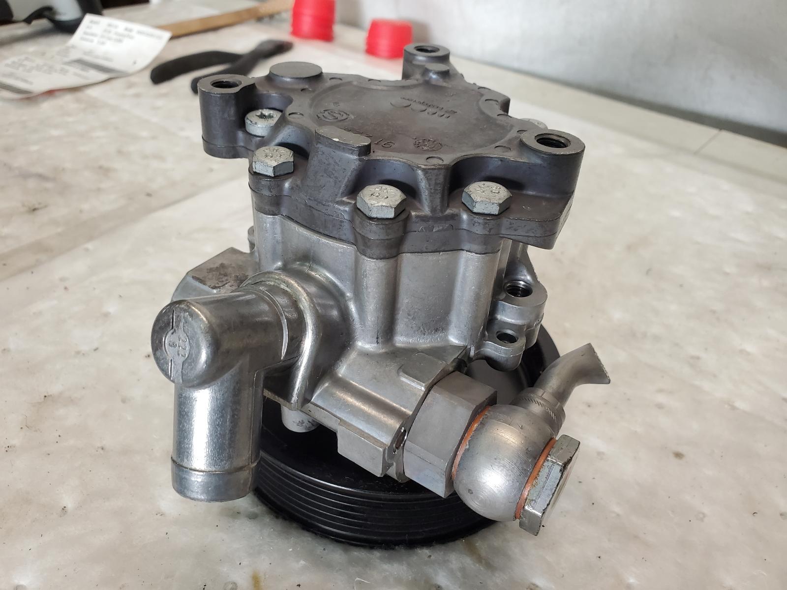 Power Steering Pump for Mercedes-Benz vehicles