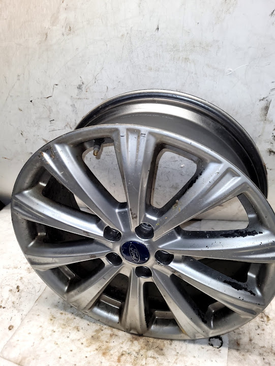 Wheel for Ford vehicles