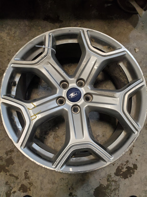Wheel for Ford vehicles